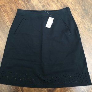 black banana republic skirt w/ cut detail hem